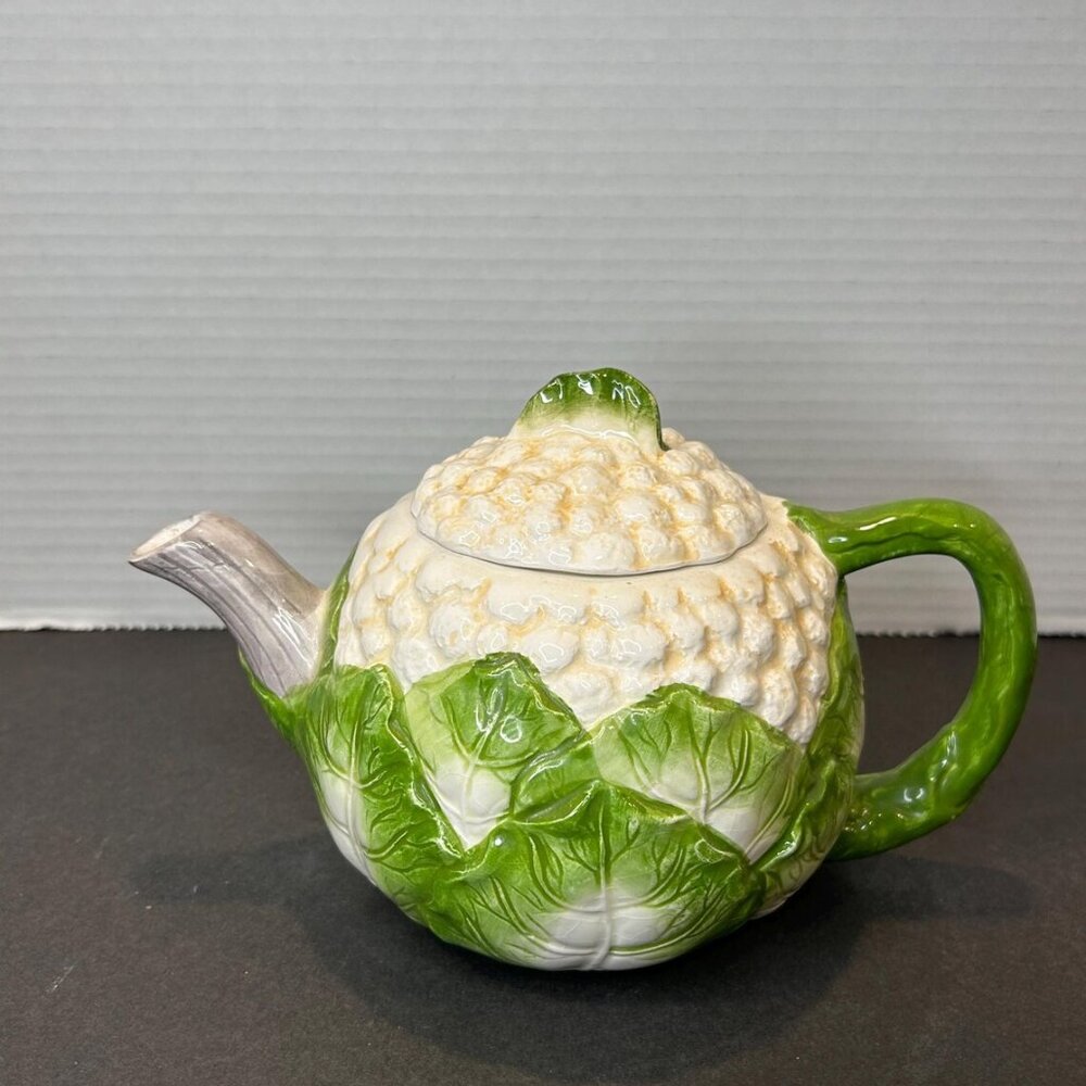 Vintage Head of Cauliflower Unique Ceramic Teapot Collectible